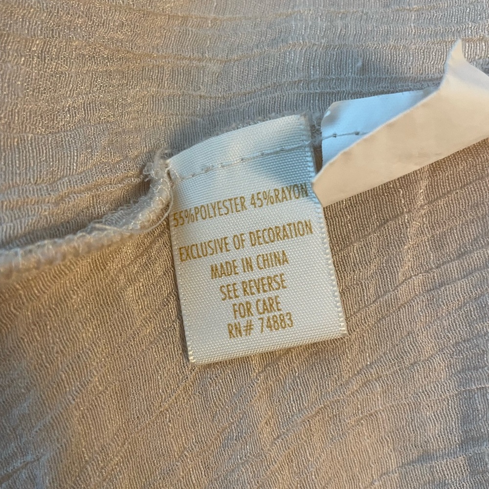 Adiva Cream 3/4 Sleeve Smocked Blouse - Picture 4 of 4